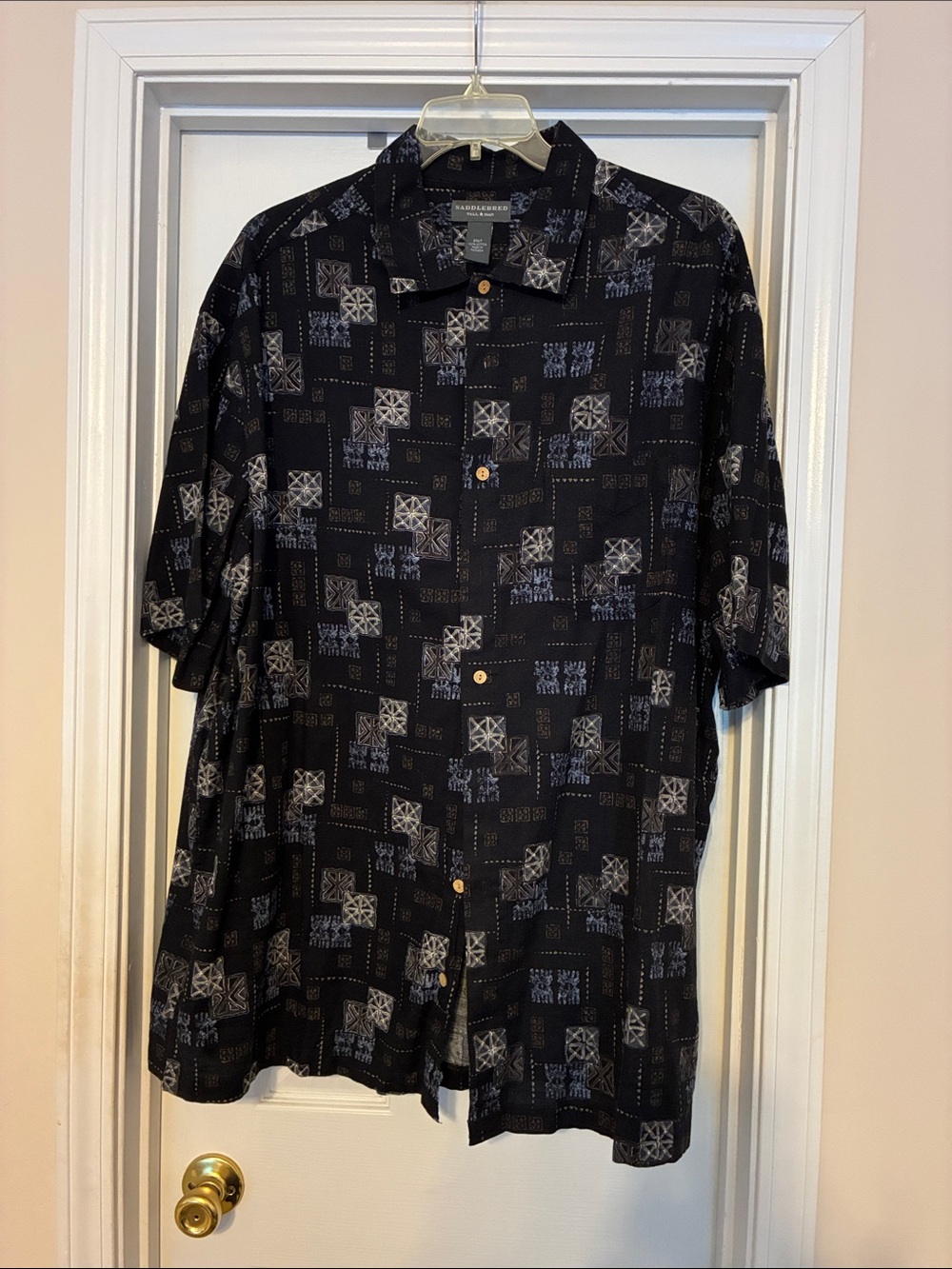 Men’s 2XLT Saddlebred Black Short-Sleeve Button-Down with Geometric Print